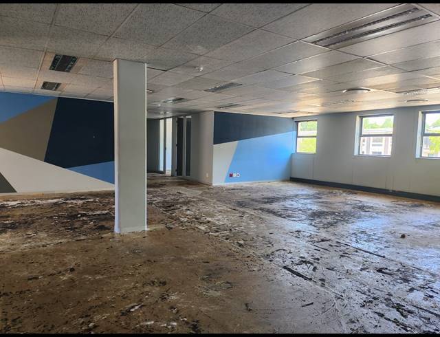 737M² OFFICE TO LET IN RANDJESPARK